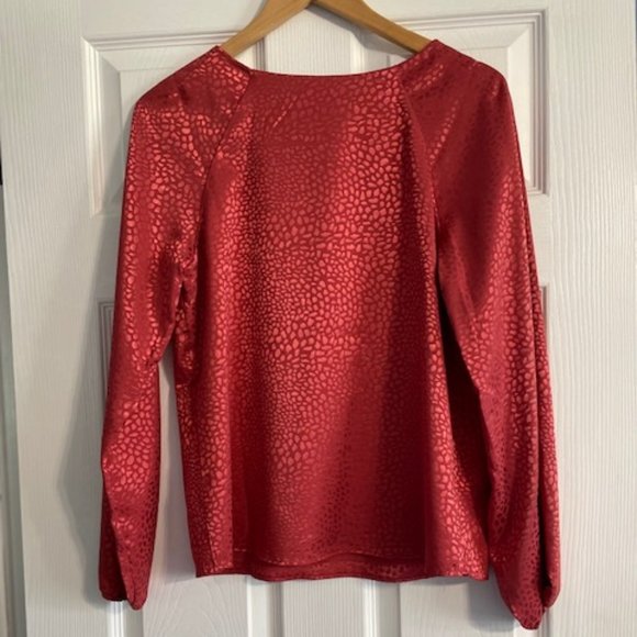 WHBM Long Sleeved Pink/Red Blouse Size Small - Picture 4 of 9